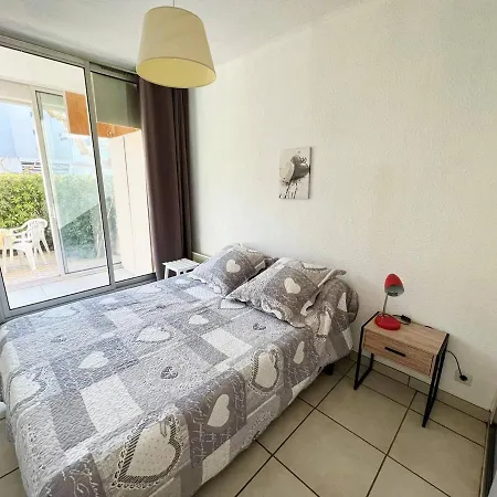 T2 Rdc Avec Terrasse Sud, 4 Pers, Parking - Fr-1-307-187 * Le Grau-du-Roi