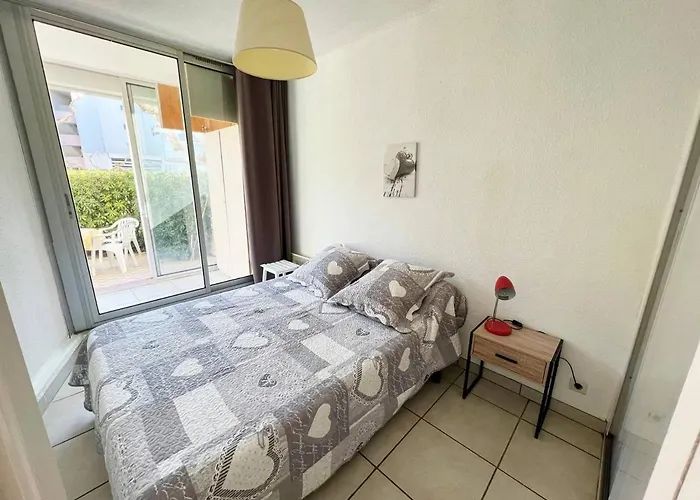 T2 Rdc Avec Terrasse Sud, 4 Pers, Parking - Fr-1-307-187 * Le Grau-du-Roi