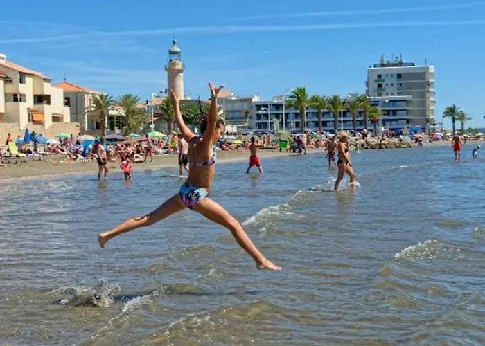 Apartment T2 Rdc Avec Terrasse Sud, 4 Pers, Parking - Fr-1-307-187 Le Grau-du-Roi